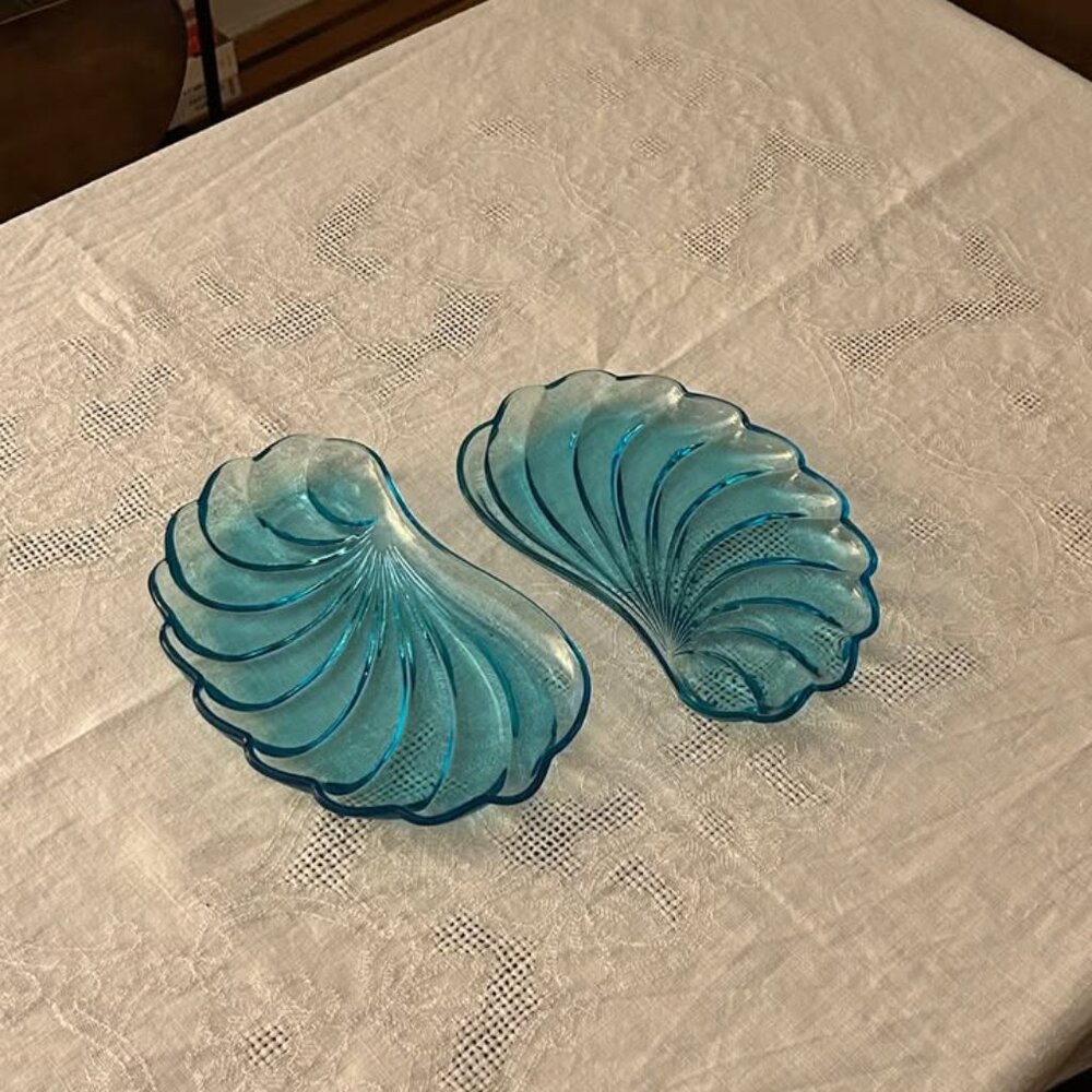 Set of 2 Vintage Blue Shell Plates